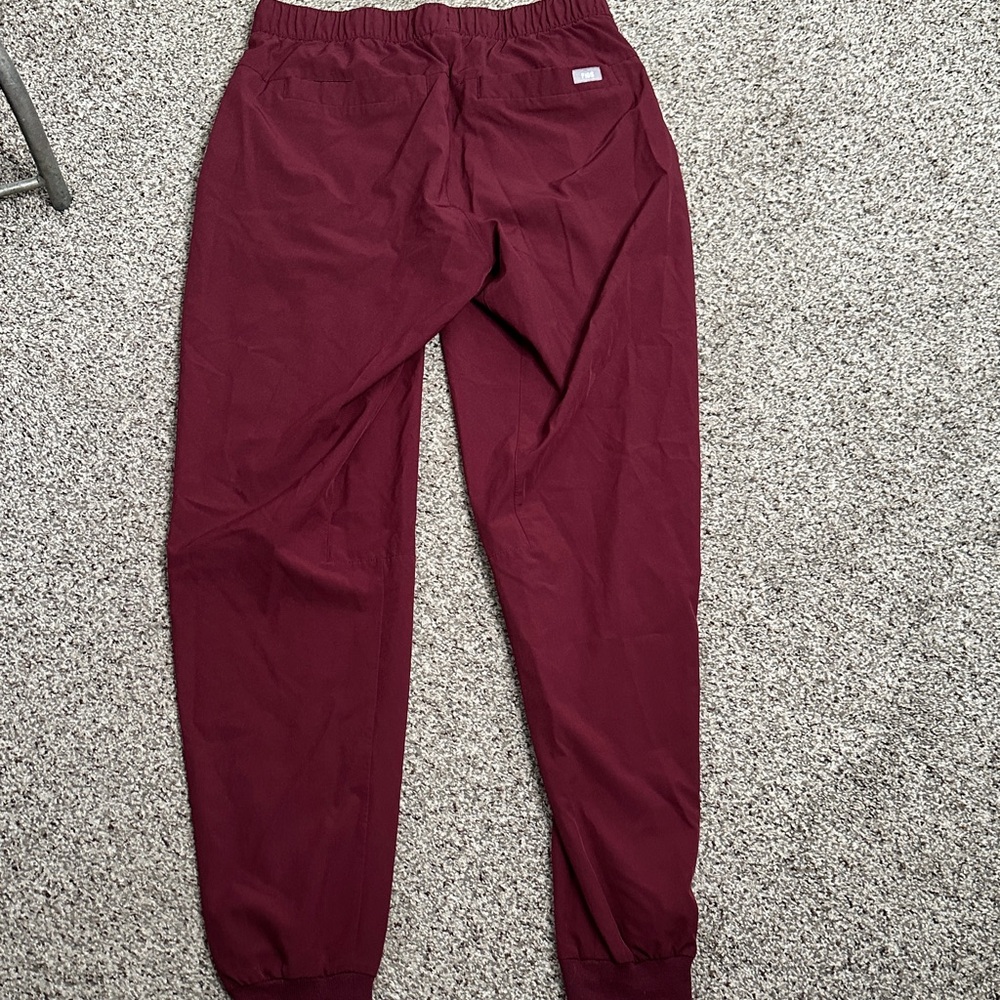 Figs Technical Scrub Threads For Threads Burgundy… - image 7